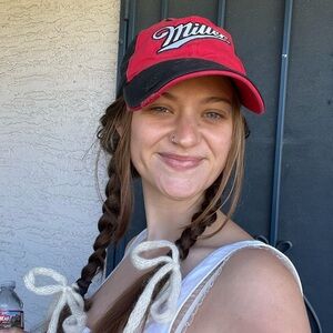 Meet your Posher, Evelyn